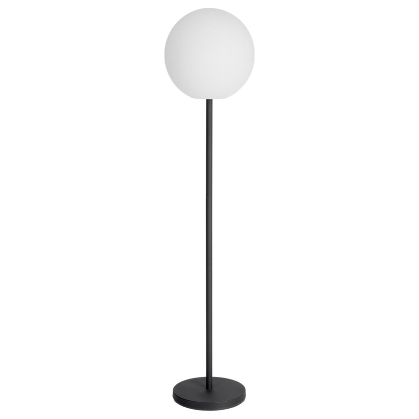 Bílá plastová stojací LED lampa s kovovou podnoží LaForma Dinesh