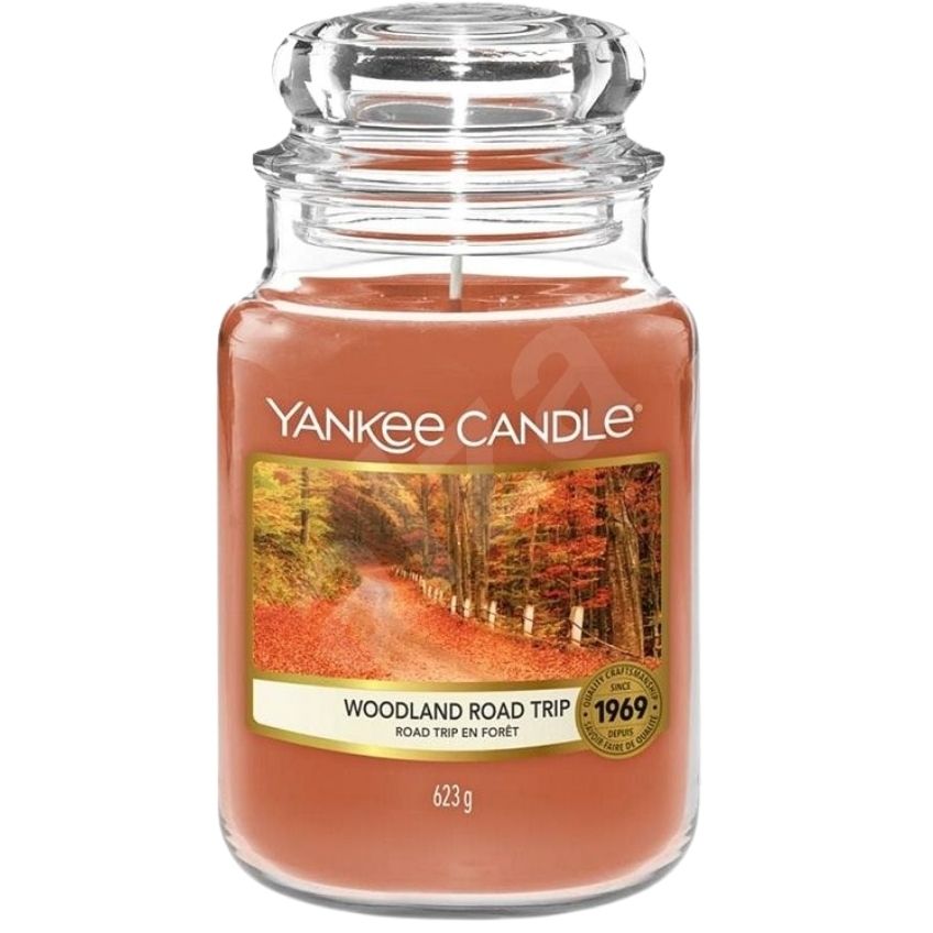 Velká vonná svíčka Yankee Candle Woodland Road Trip